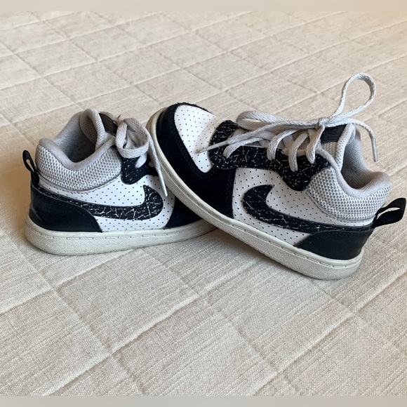 Nike Other - Nike Toddler us9c Black/White
